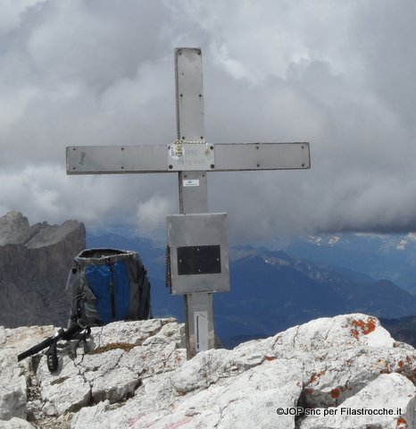 O Testa insanguinata
