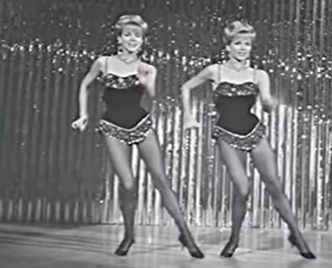 La notte è piccola La notte è piccola