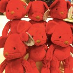 Braccialetti solidali e un pupazzo con cui #Giocare per un futuro migliore